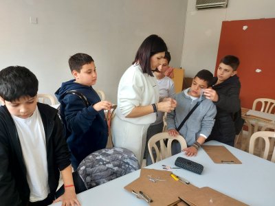 Εναλλακτικές δράσεις - Επίσκεψη στην Καλαβασό και συμμετοχή σε εργαστήρια χειροτεχνίας